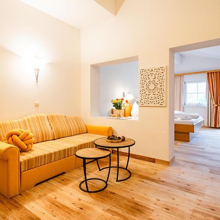 Landhotel Hubengut Bed And Breakfast رادستادت المظهر الخارجي الصورة