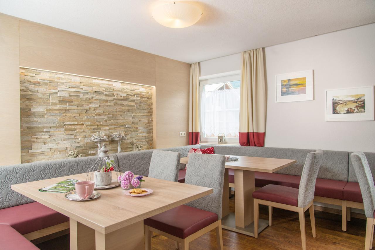 Landhotel Hubengut Bed And Breakfast رادستادت المظهر الخارجي الصورة
